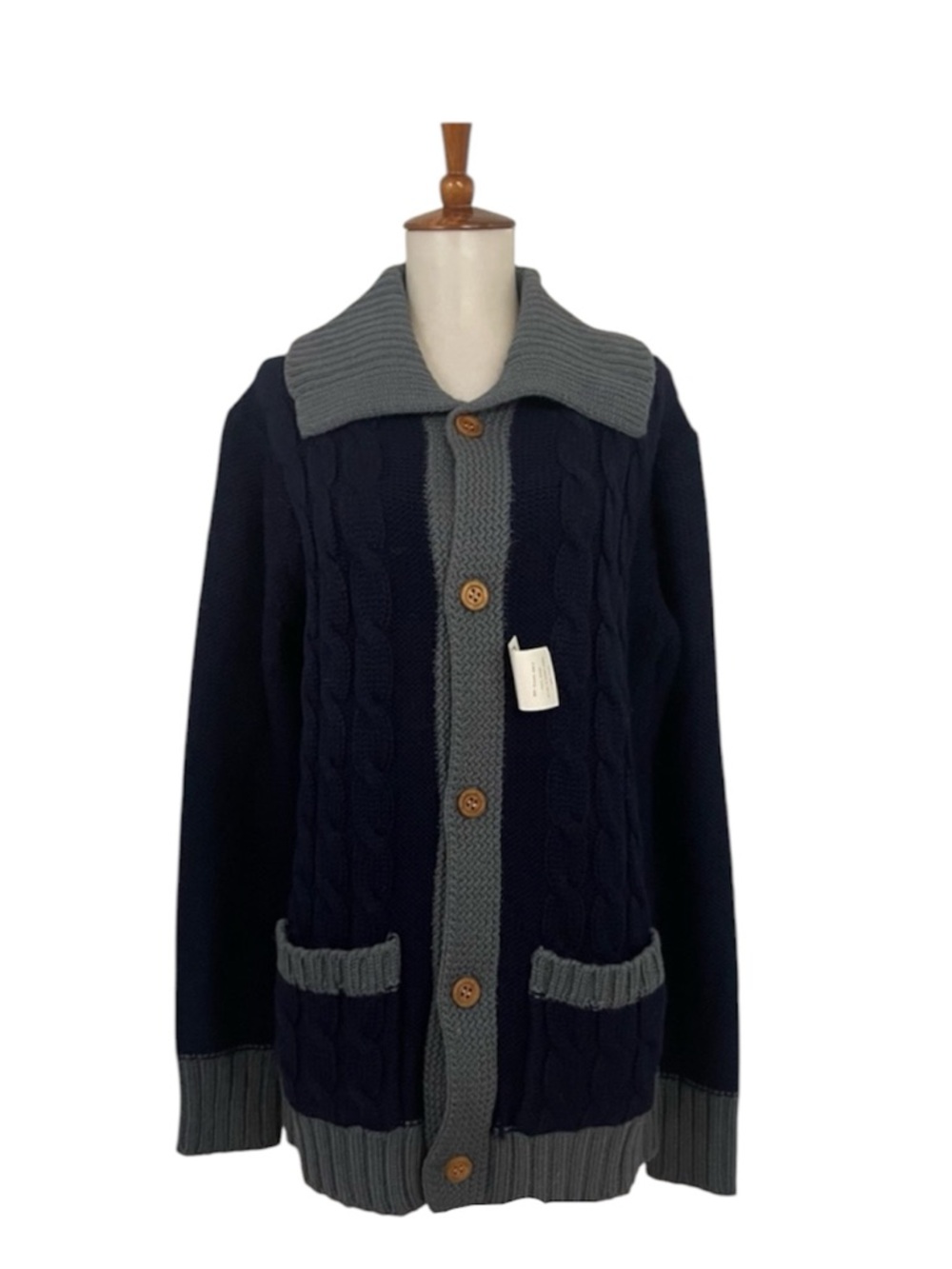 Vintage‎ 100% Wool Cardigan Women’s M Long Sleeve Button Down Cable Knit